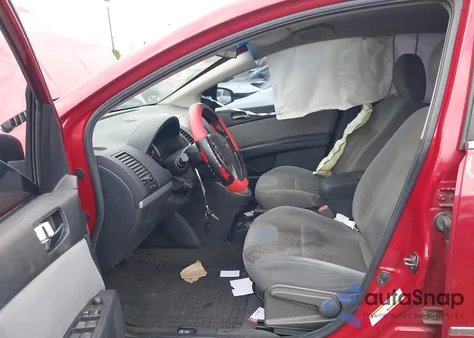 2010 Nissan Sentra 2.0S z USA, uszkodzony, nr VIN 3N1AB6AP8AL716827